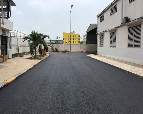 Thi công trải bê tông nhựa nóng tại TPHCM