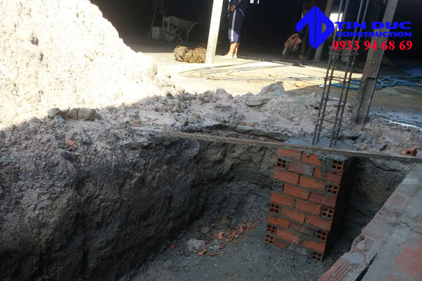 Tín Đức - nhận đào móng, ép cọc bê tông